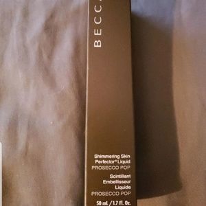 Becca shimmering skin perfector in prosecco pop